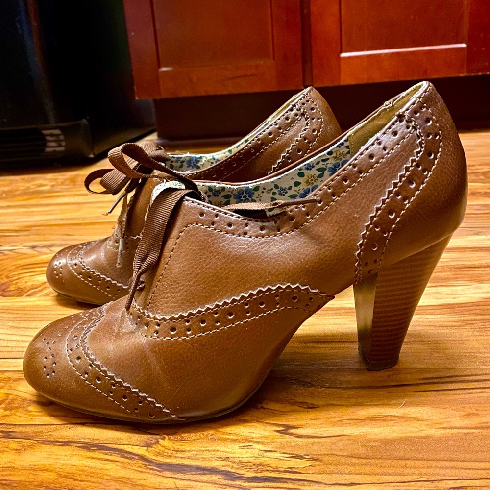 3/$10 American Eagle heels 👡